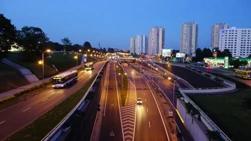 Jakie jest ograniczenie na autostradzie w Polsce - uniknij mandatów