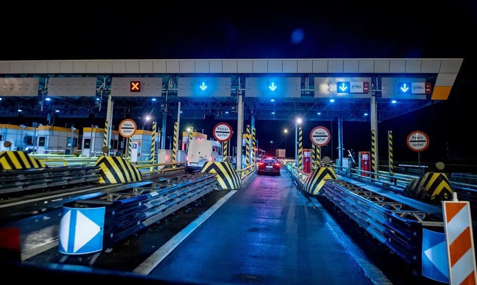 Jak płacić na autostradzie A1 bez aplikacji – proste metody i ważne ograniczenia