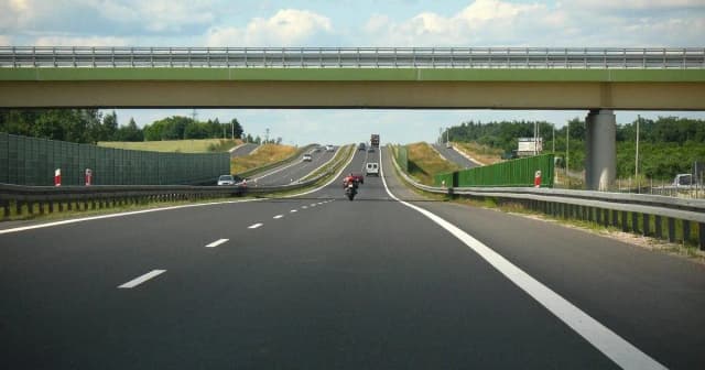 Płatne autostrady w Niemczech: od kiedy obowiązują i jak uniknąć kar