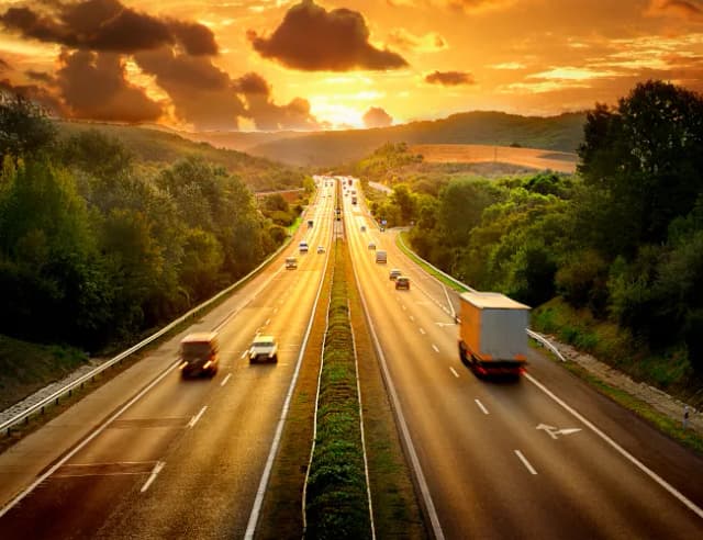 Jak działa opłata za autostrady w IKO i uniknij problemów przy bramkach