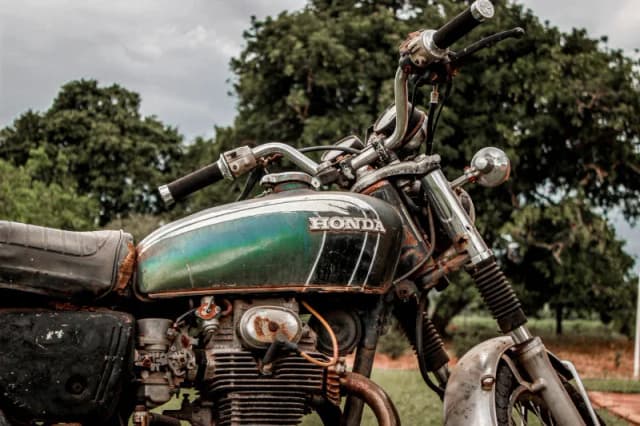 Czy można zarejestrować motorower bez dokumentów? Sprawdź ryzyka i wyjątki