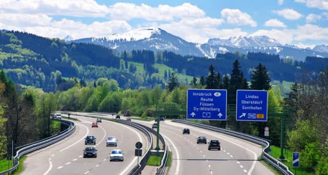 Czy autostrady w Niemczech są płatne? Wszystko o opłatach i winietach