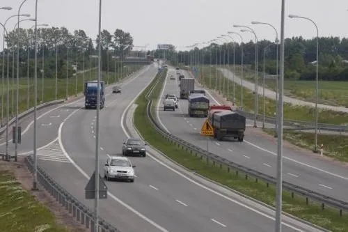 Jak uniknąć kar i zapłacić za autostradę A2 Konin-Stryków – poradnik dla kierowców