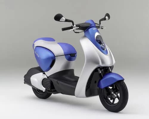 Ile kosztuje motorower? Sprawdź ceny nowych i używanych modeli oraz oszczędzaj!
