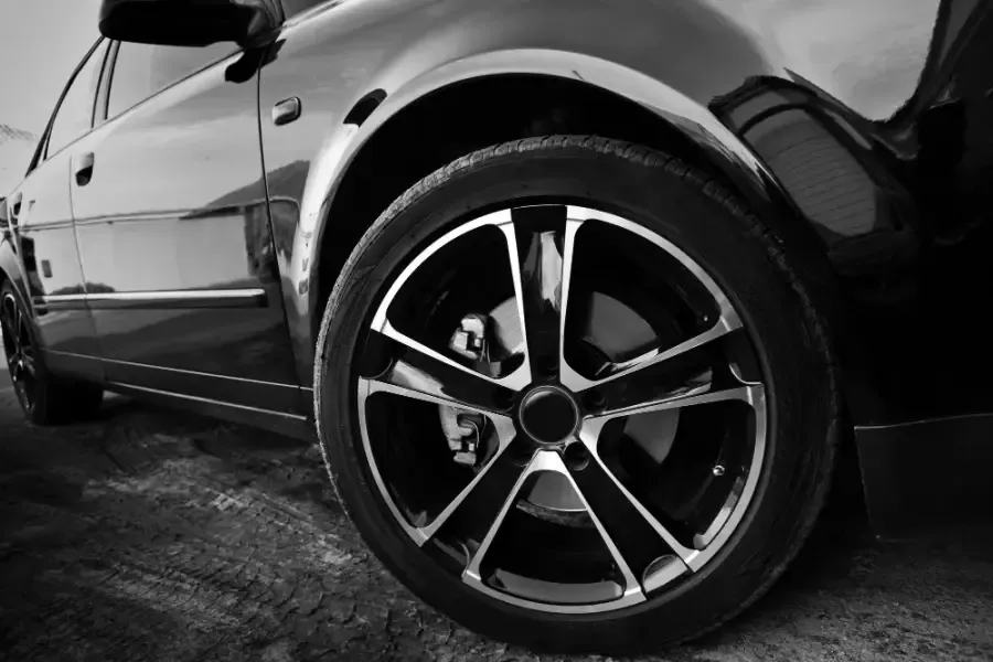 Jakie opony pasują do szerokości felgi 8 cali, aby uniknąć problemów?