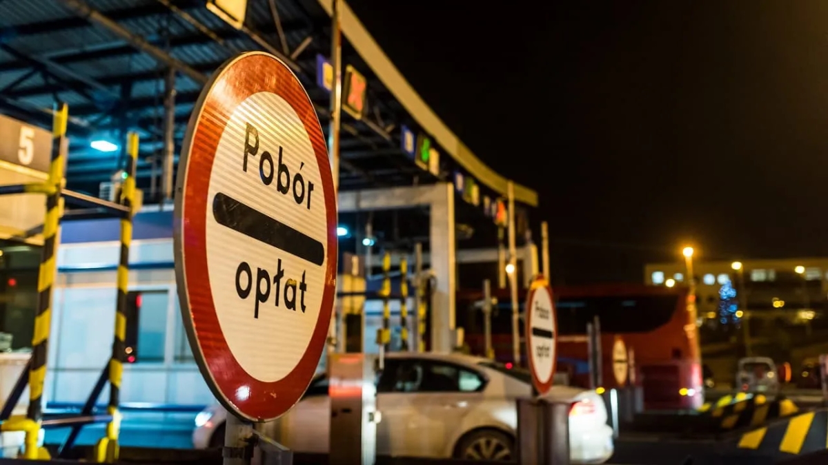Czy trzeba mieć aplikację na autostradzie? Płatności bez stresu i kłopotów
